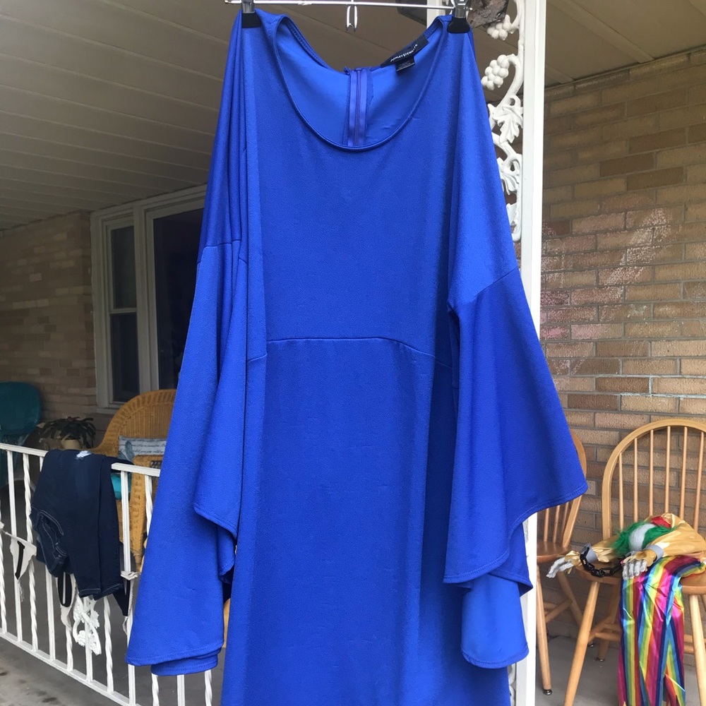 3/$20- Ashley stewart 22/24 dress.